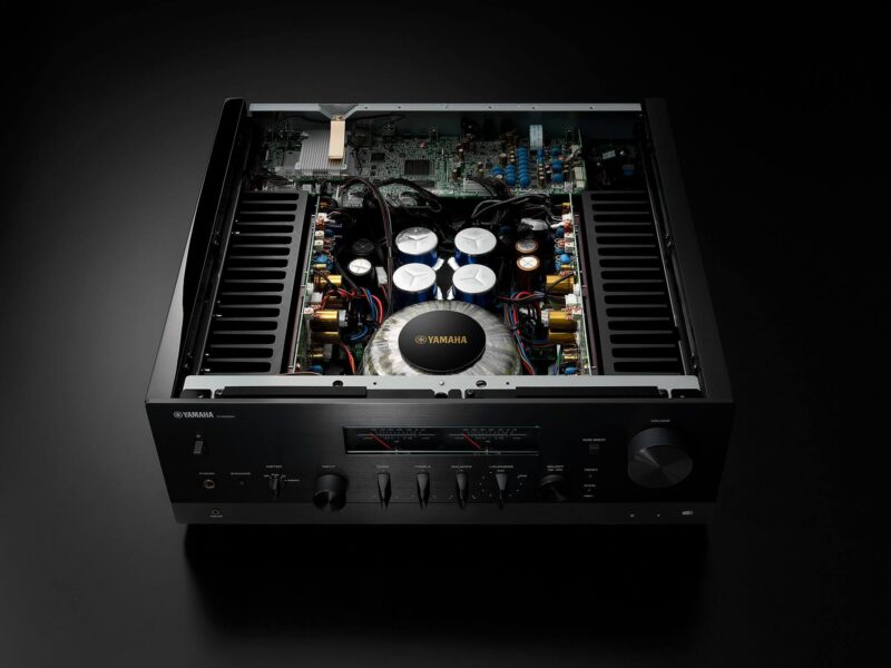 R-N2000A – Image 11